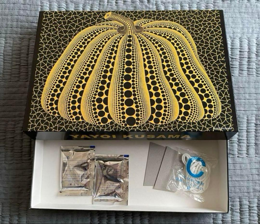 草間彌生 1000ピースジグソーパズル かぼちゃ　フレーム付き