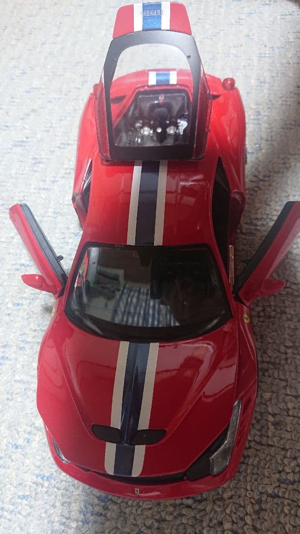 1/18ブラーゴフェラーリ458Specialeレッドカスタム仕様