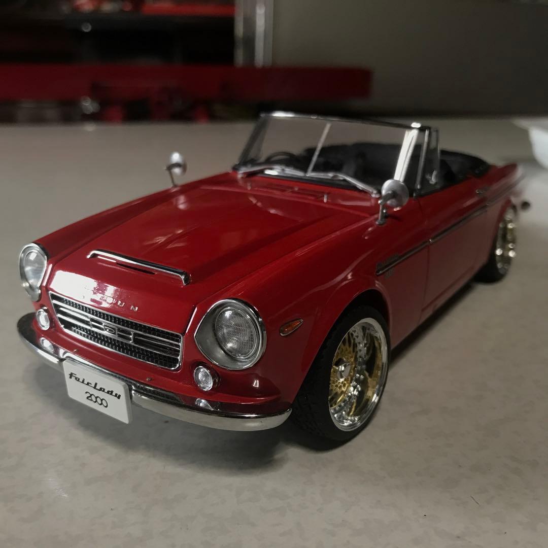 1/18オートアートSR311フェアレディ
