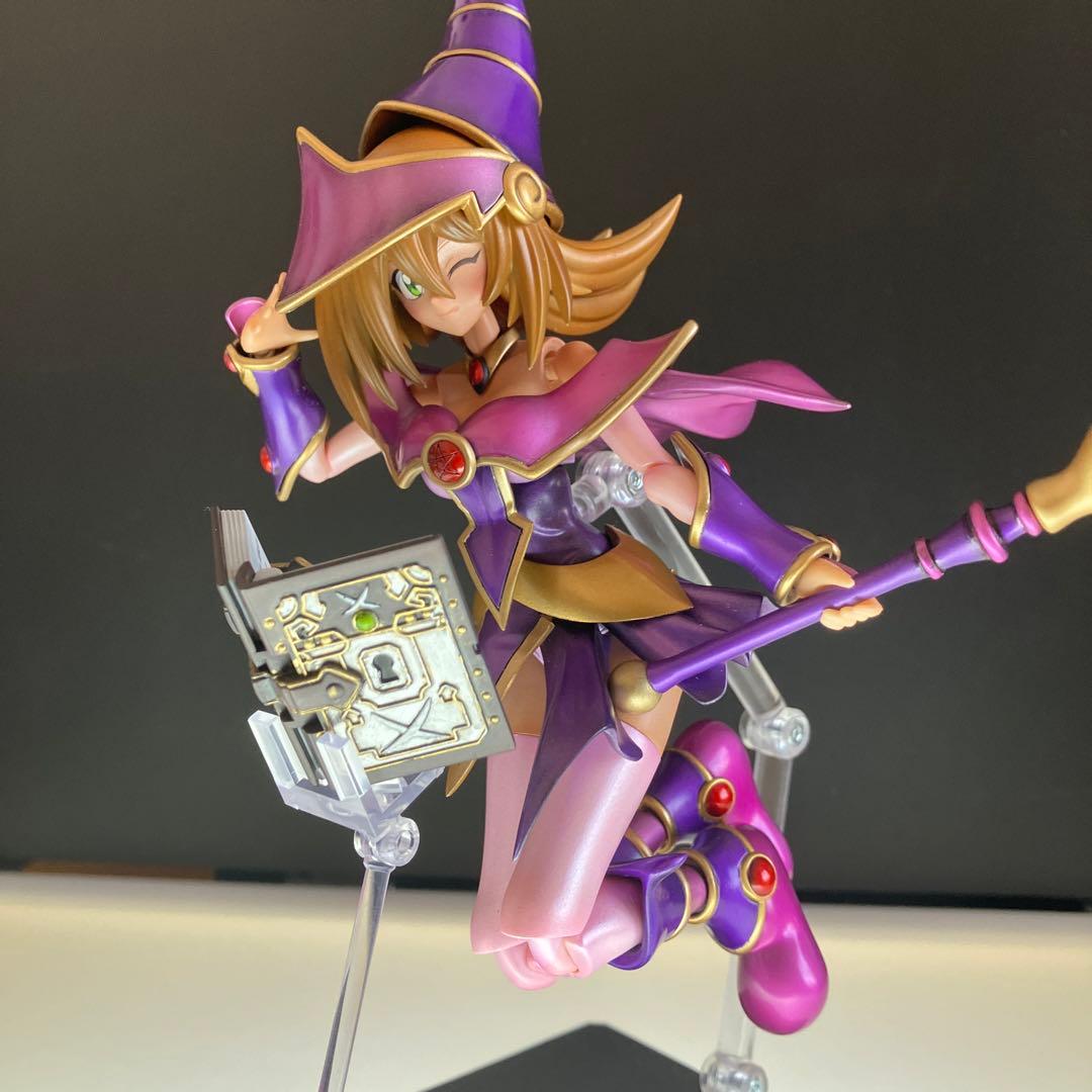 【塗装済】CFG ブラック・マジシャン・ガール 【完成品】