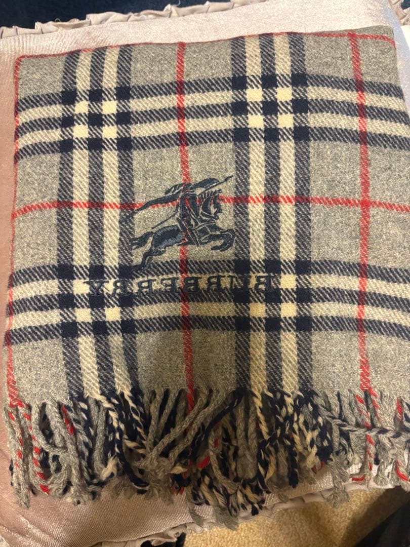 Burberry ひざ掛け マフラーセット