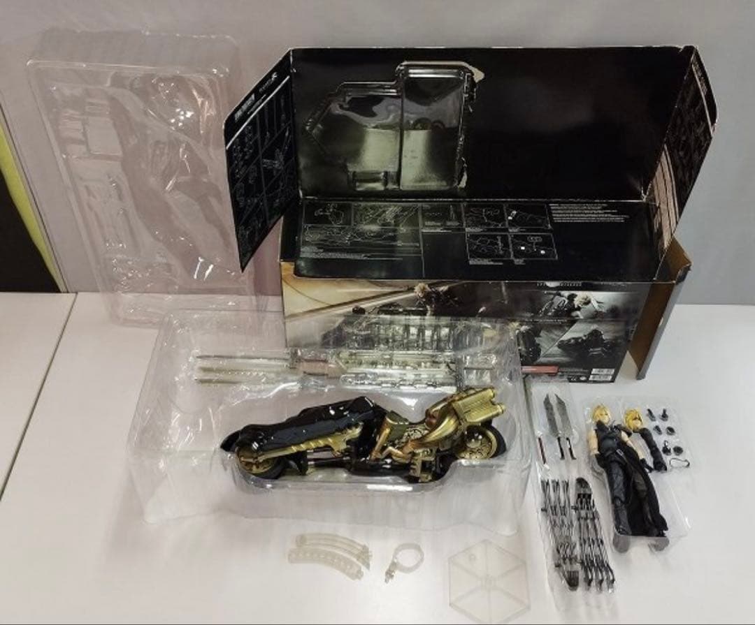 プレイアーツ改 クラウド＆フェンリル