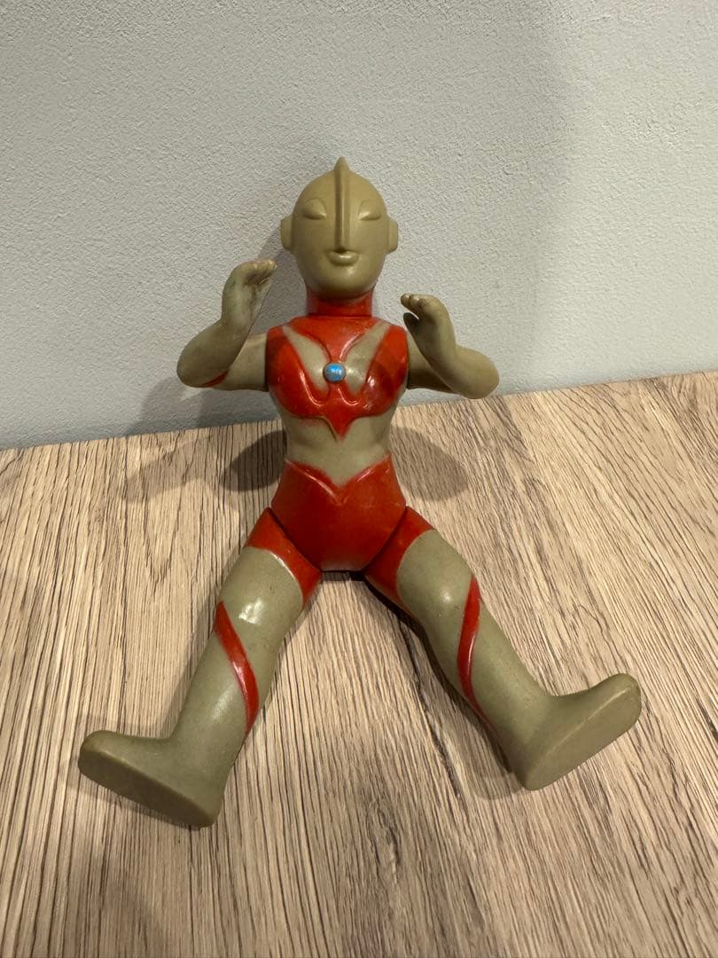 ブルマァク ウルトラマン/灰成型に赤/尻刻印/両足刻印無し/350サイズ