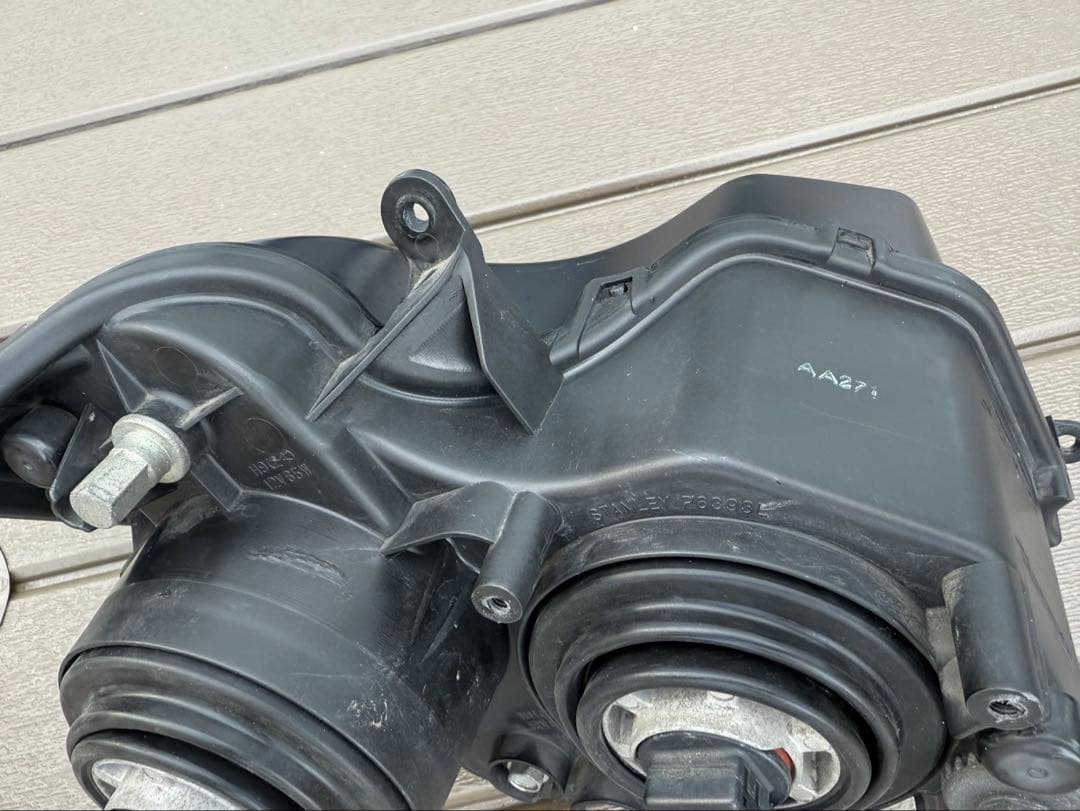 ZZR1400 / ZX-14 純正ヘッドライト 左右セット 破損無し