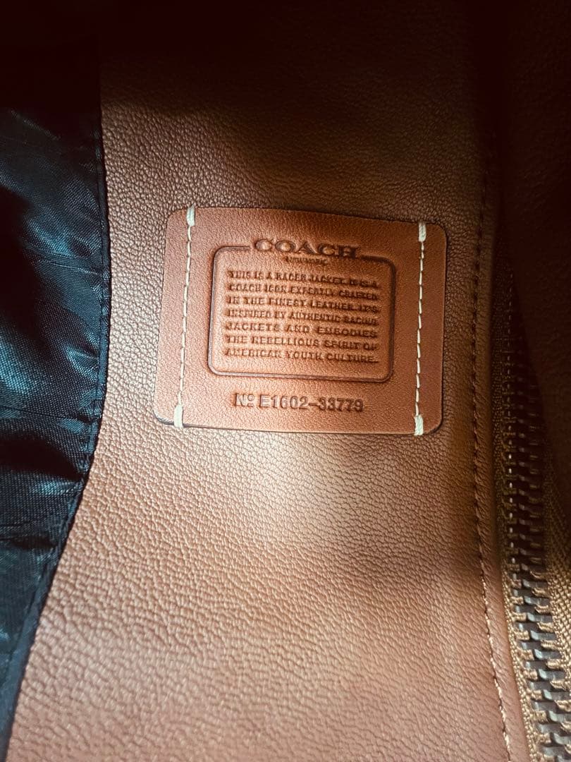 COACH レザーレーサーMサイズ