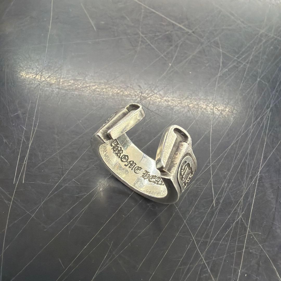 CHROME HEARTSクロムハーツ ラージスクロールラベルリング指輪20号