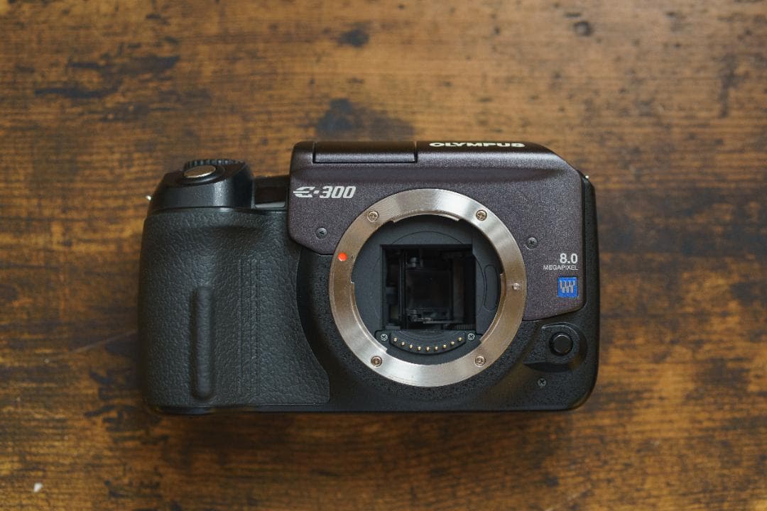 OLYMPUS E-300 ショット数7941 ズームレンズ2本付