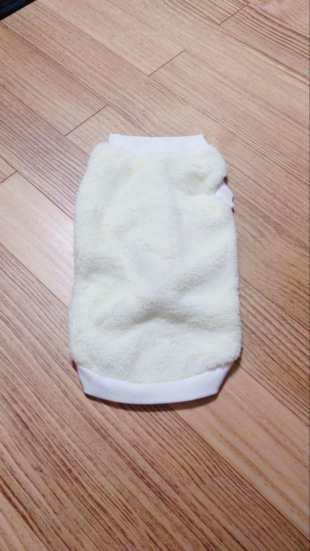 ふわふわトレーナー 犬服　イヌノハナ　　Lサイズ　イエロー