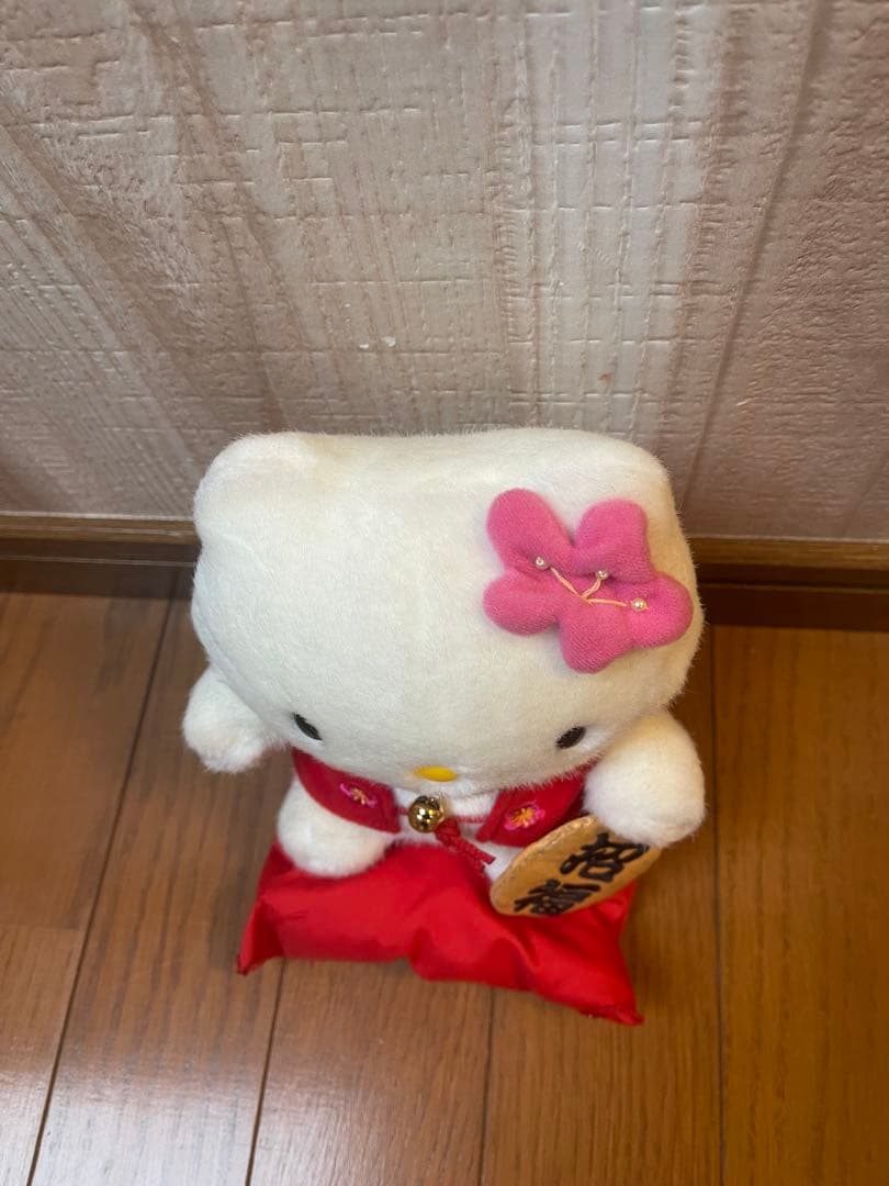 激レア·タグ付き☆ハローキティ 招き猫 ぬいぐるみ 1999年