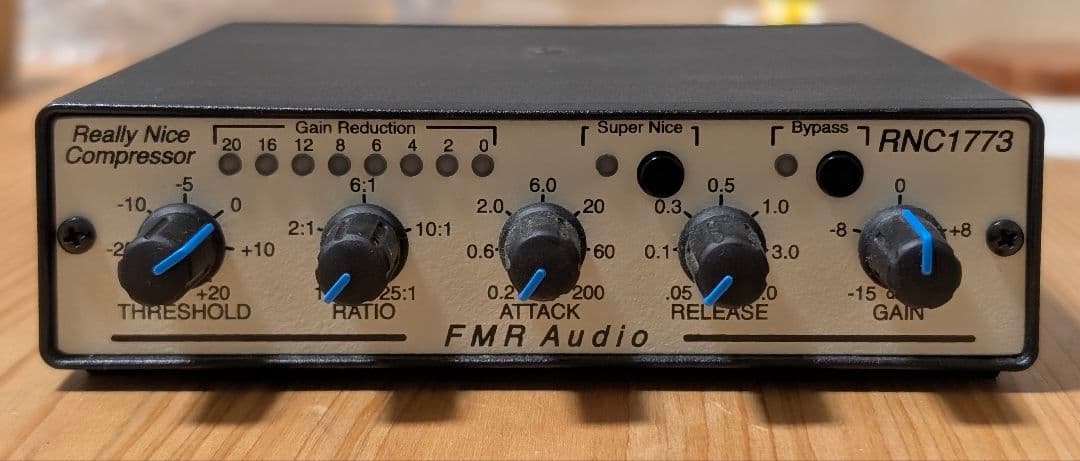 （1.31までの出品）FMR Audio RNC1773 コンプレッサー