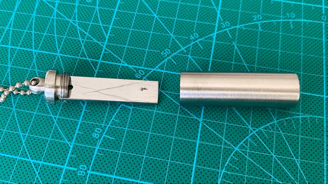 ギベオン隕石 切り出し エッチング加工無し 光沢仕上げ 約8.5g