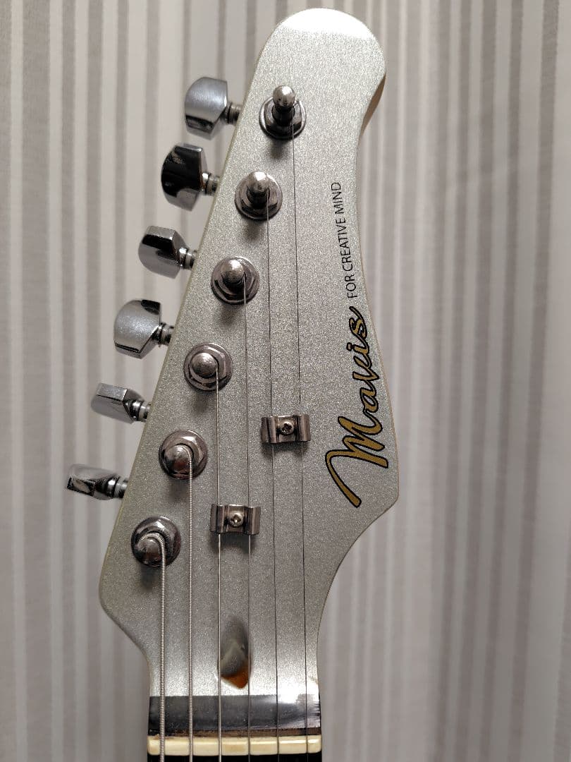 mavis エレキギター