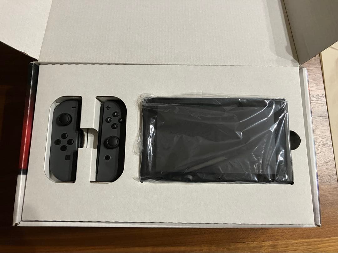 Switch Nintendo Switch 本体(ネジ欠損、浮きあり)