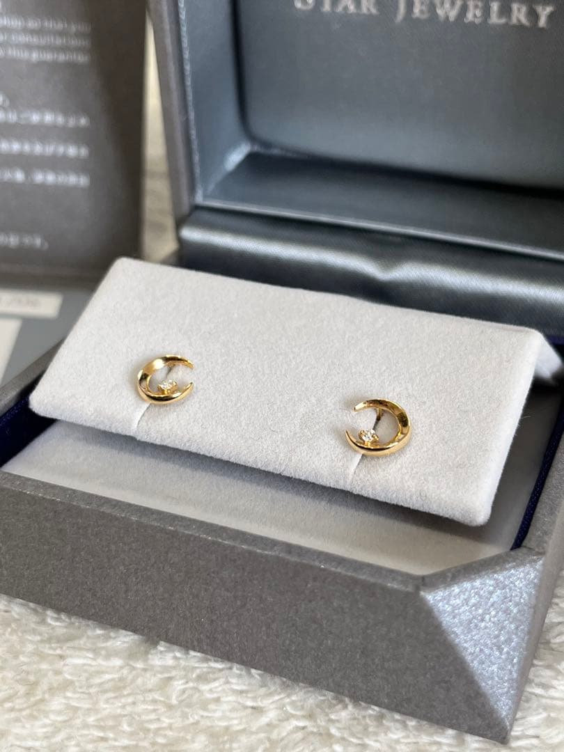 【STAR JEWELRY】K18 ダイヤモンドムーンライトピアス