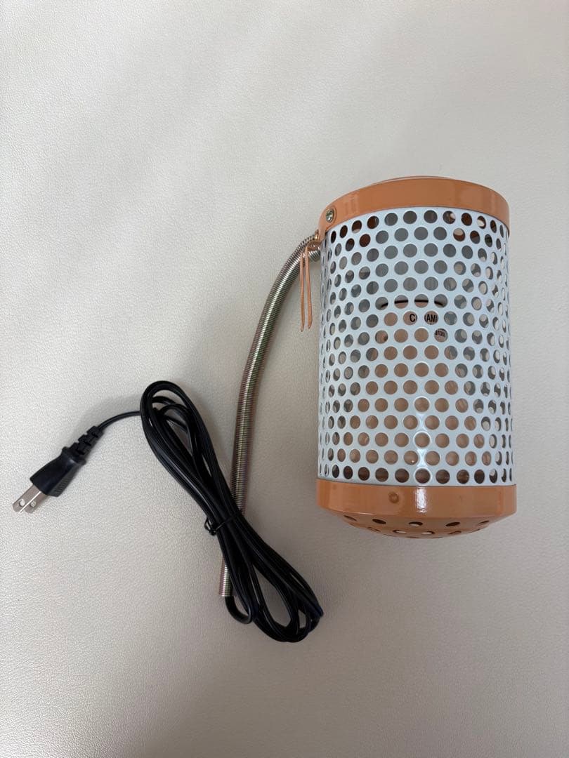 セラミックヒーター 100W 温度設定範囲15-40℃とミニマルサーモ