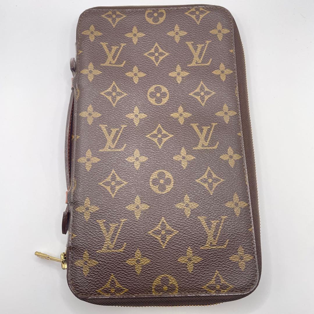 ルイヴィトン ポッシュ エスカパド モノグラム トラベルケース 長財布 ブラウン