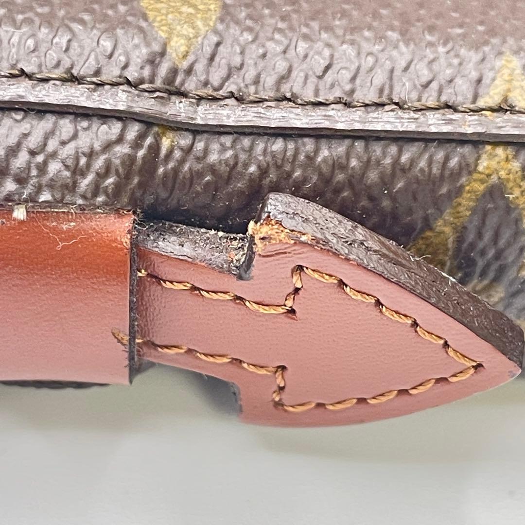 ルイヴィトン ポッシュ エスカパド モノグラム トラベルケース 長財布 ブラウン