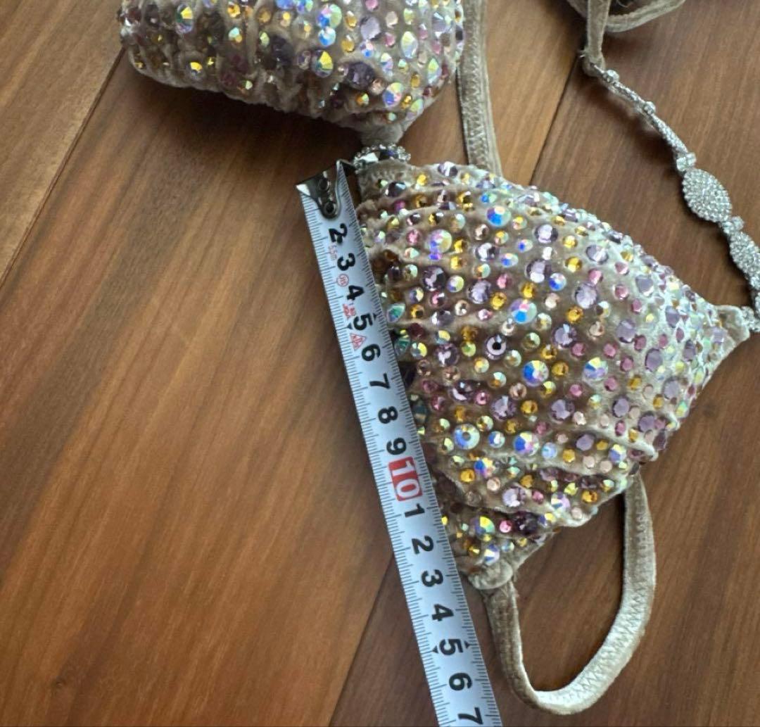 コンテストビキニ