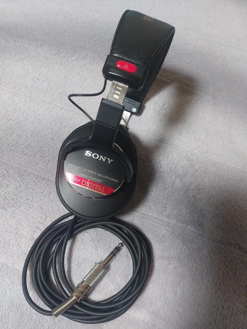ヘッドホン／SONY MDRーCD900ST