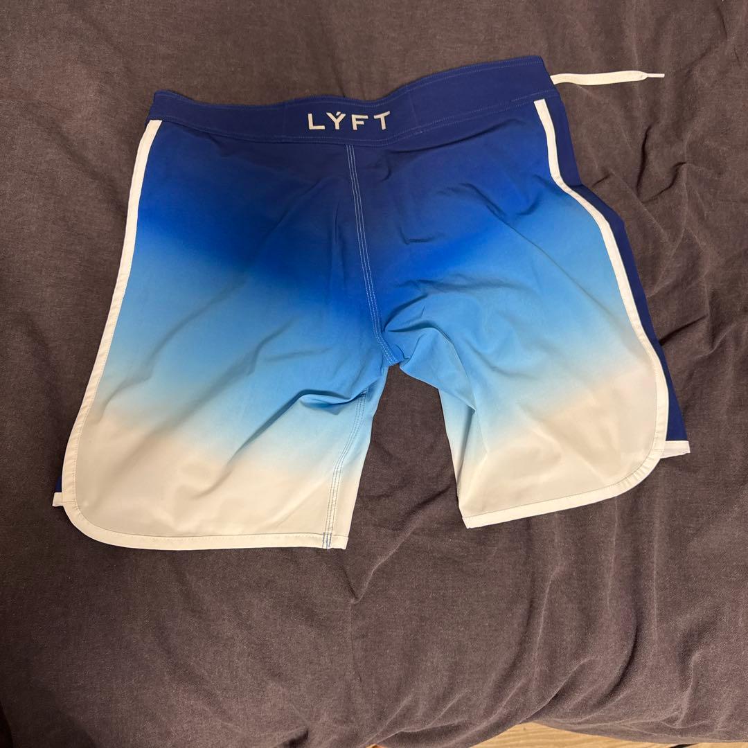 LYFT サーフパンツ　Mサイズ