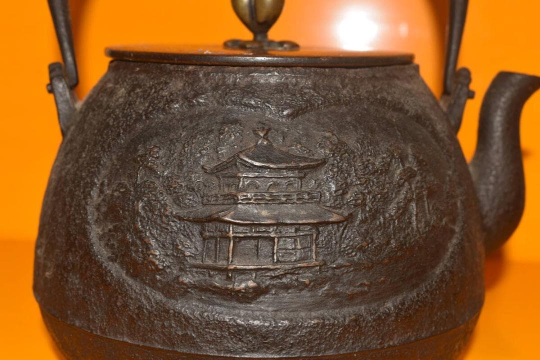 ◆金寿堂 山水楼閣紋 鉄瓶◆検）雨宮宗兵衛 雨宮宗 亀文堂 安之介 龍文堂 日本