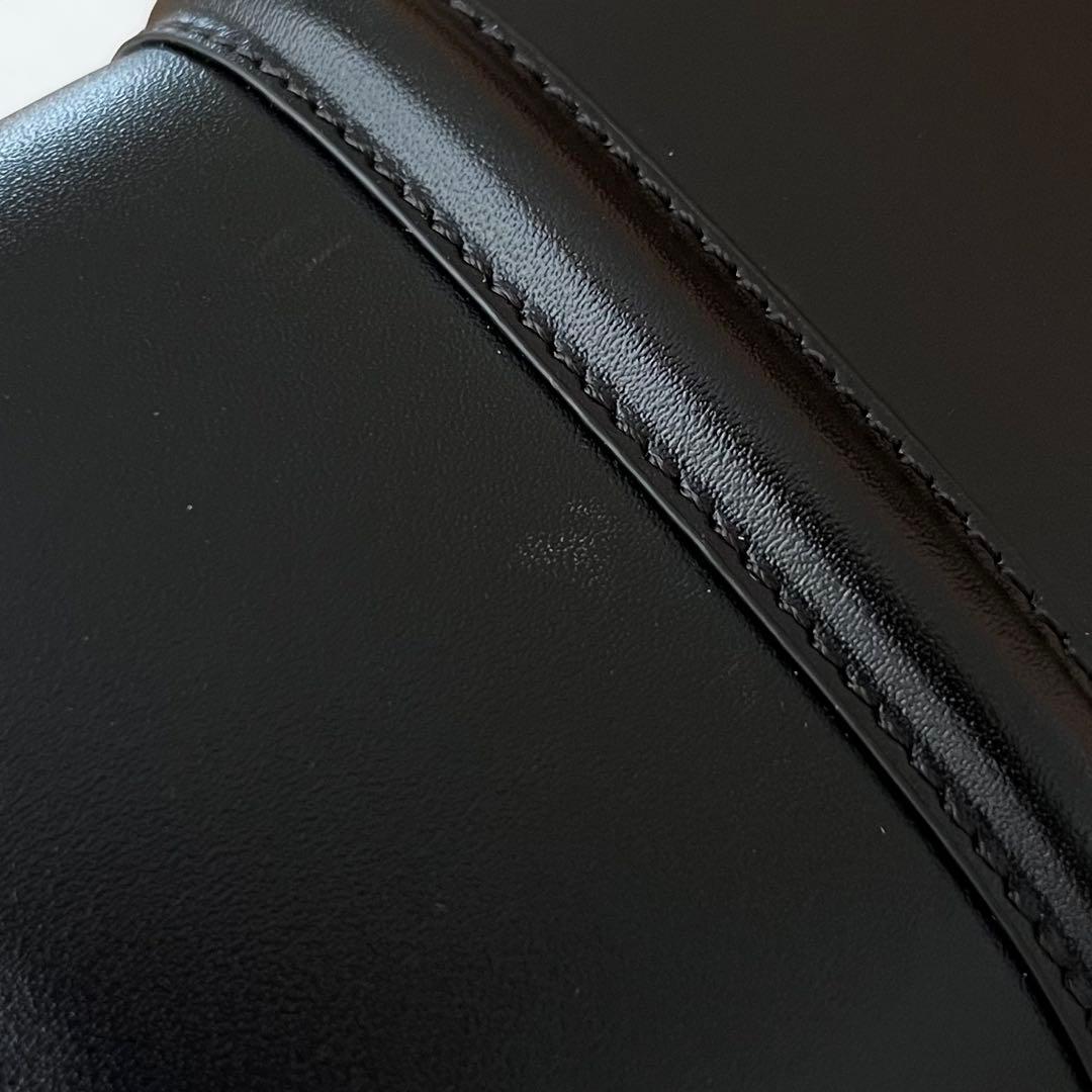 現行モデル 美品 セリーヌ コンパクトウォレット 三つ折り財布 セーズ ブラック