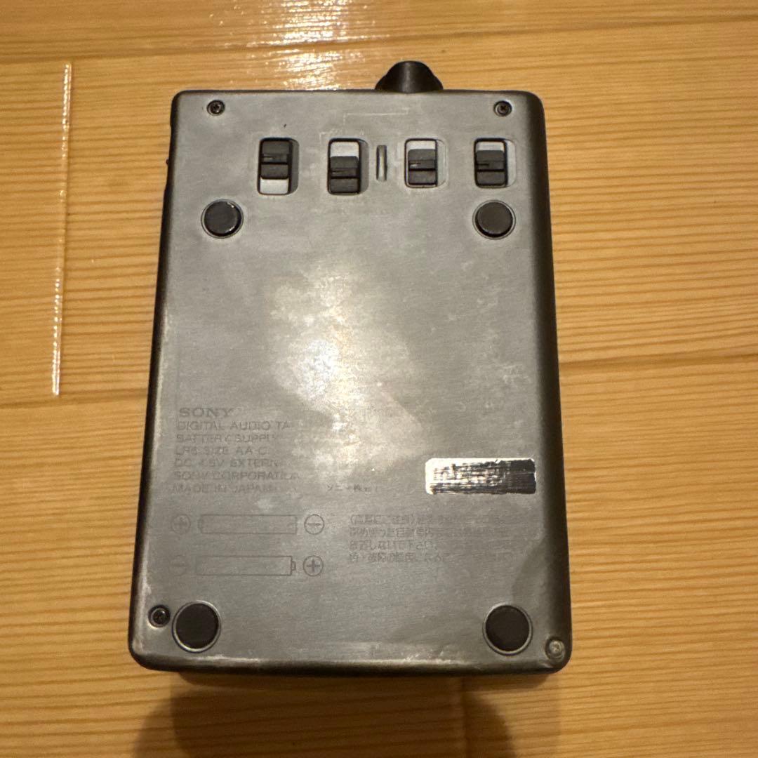 ソニー SONY TCD-D100 レコーディングDATウォークマン 通電確認済