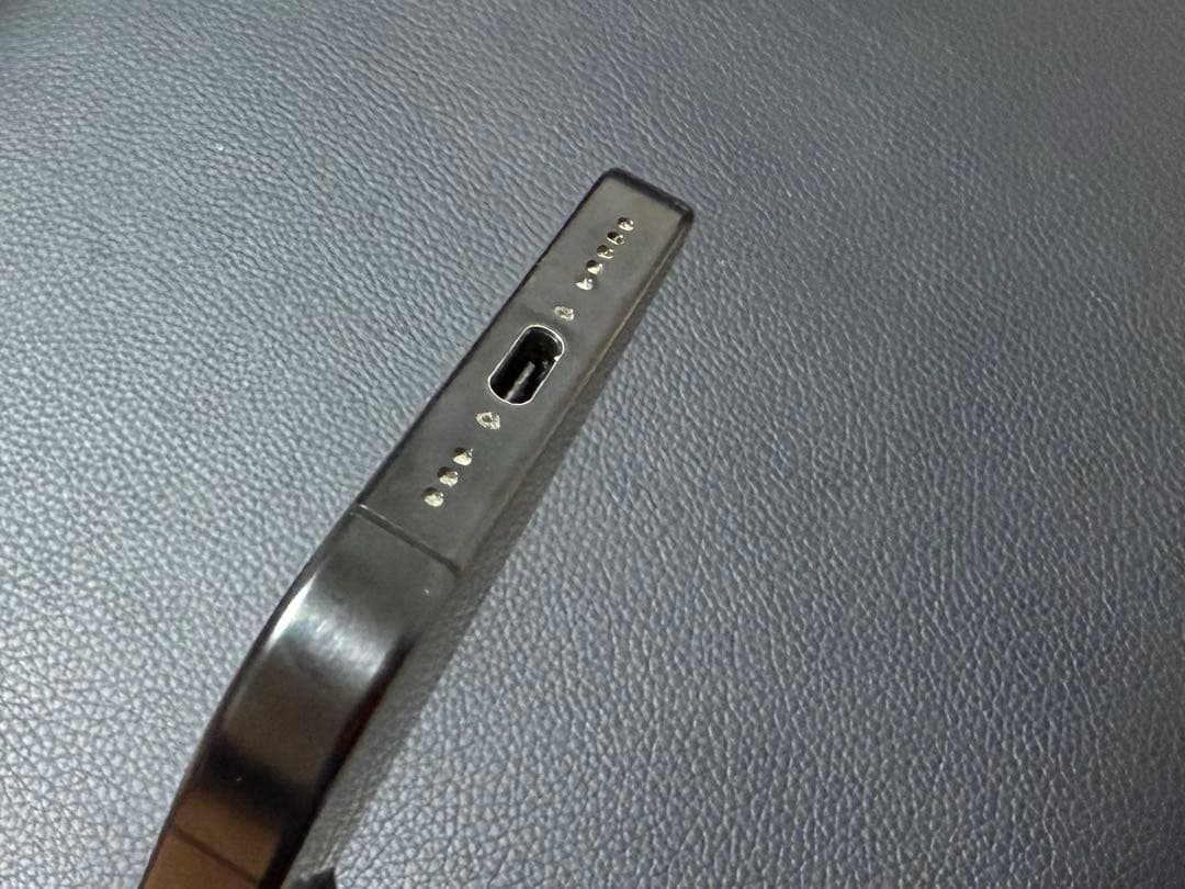 アップル　iPhone 15 Pro 256GB ブラックチタニウム