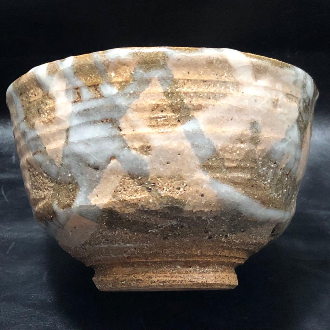 遺品整理◼️蔵から可愛らしいパステル色のチェック柄の抹茶茶碗が出て来ました。