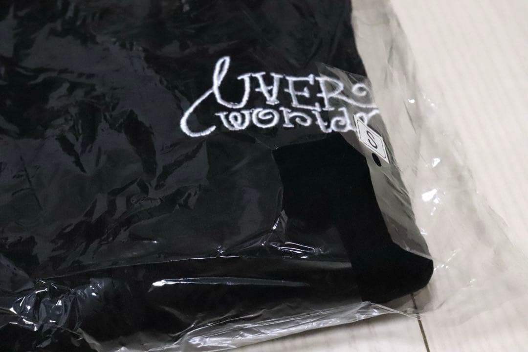 【新品】UVERworld 武道館限定 パーカー 白刺繍ver