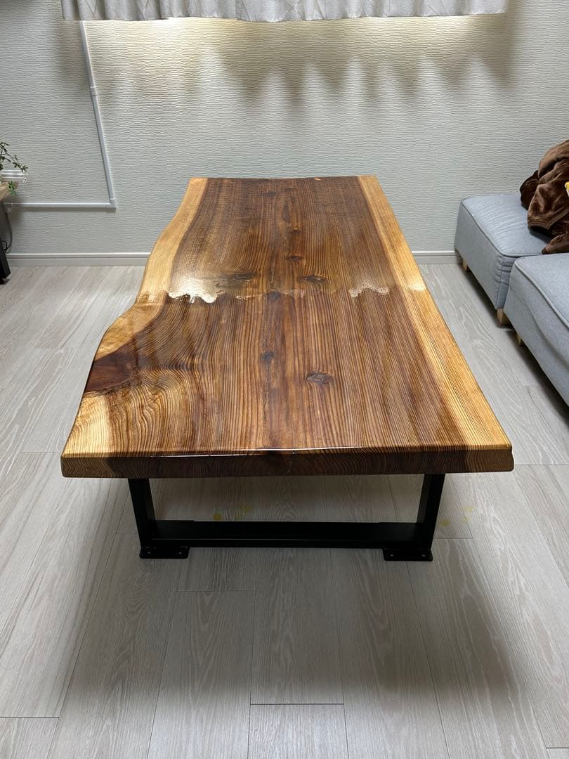 杉　一枚板　テーブル　と　アイアン足