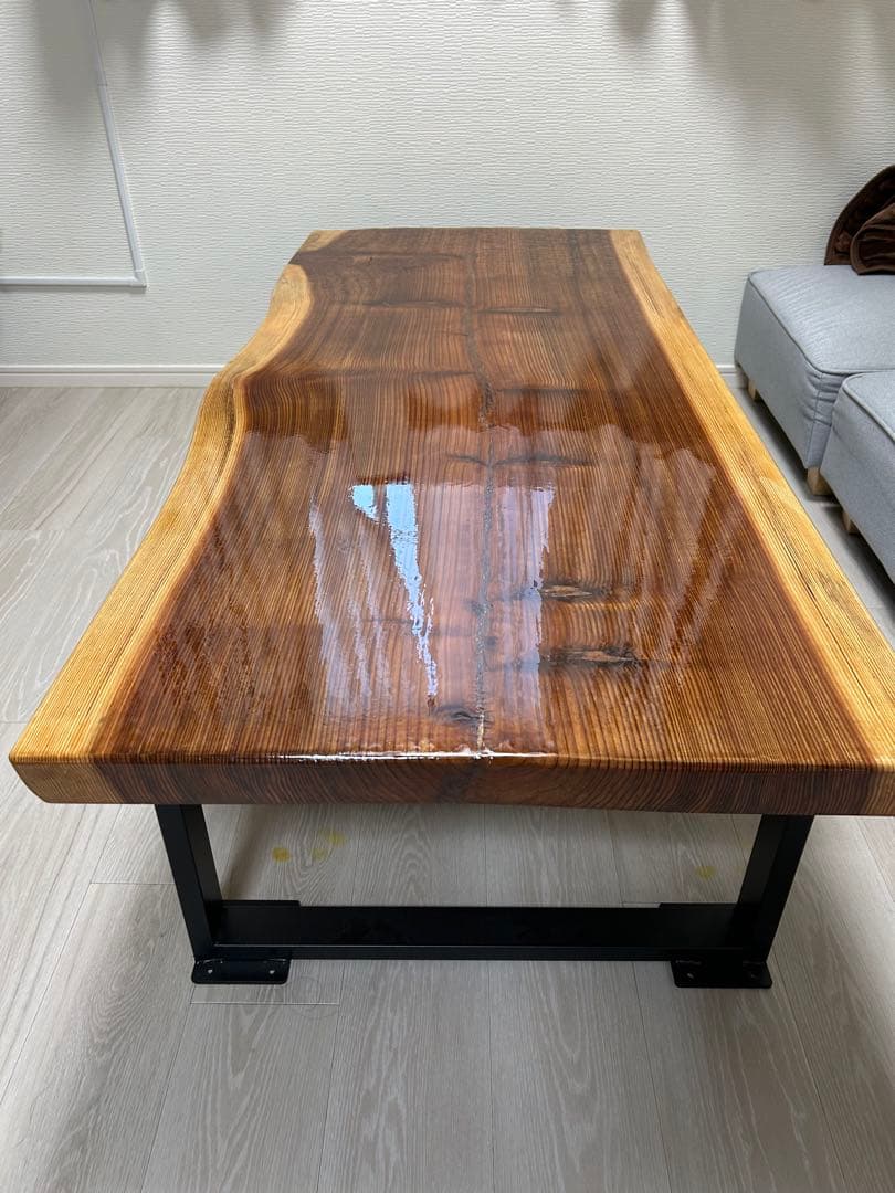 杉　一枚板　テーブル　と　アイアン足