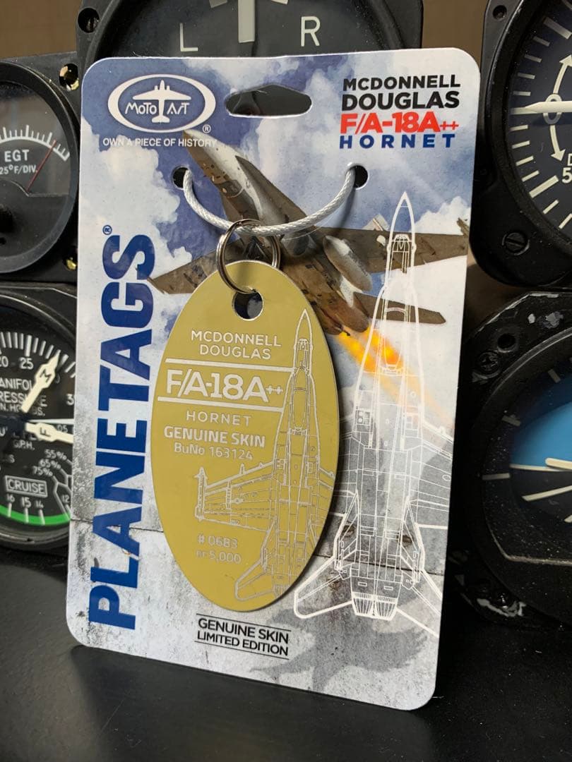 米海兵隊 戦闘機 F/A-18 ホーネット タグ キーホルダー ブラウン