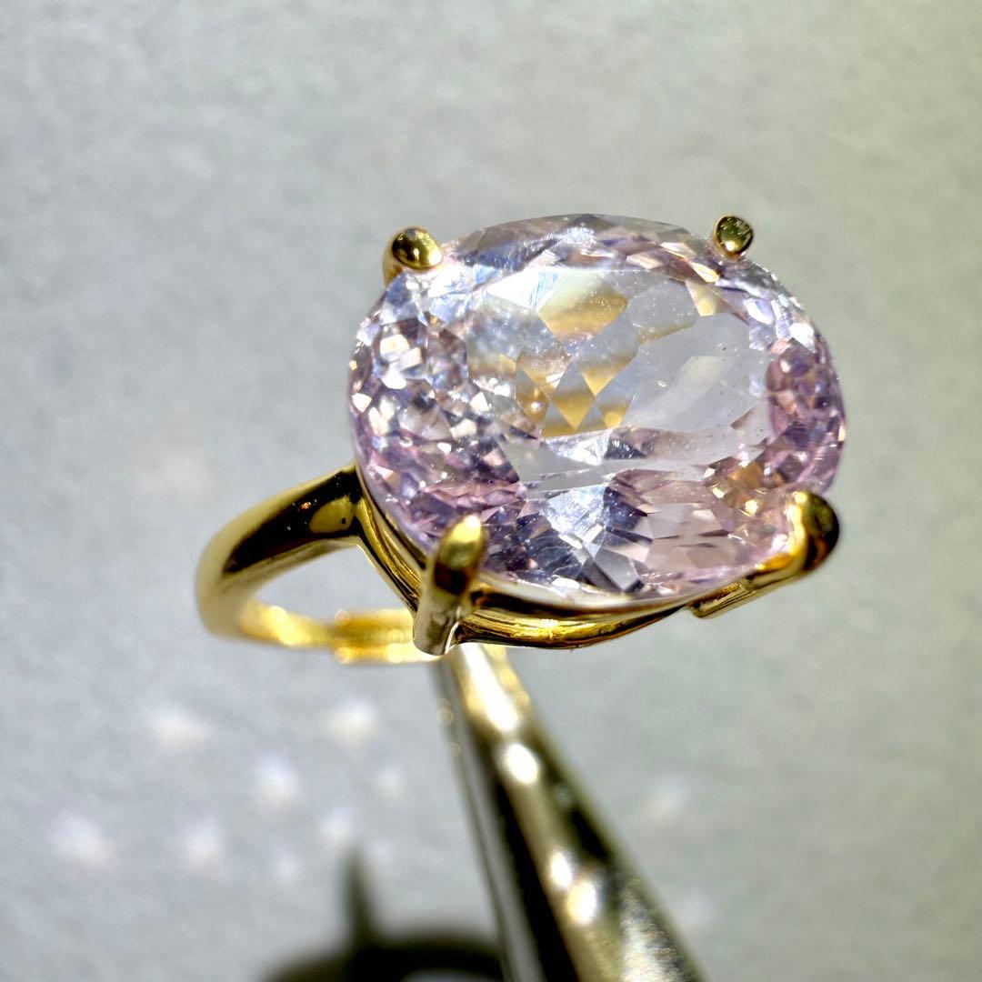 k18gp クンツァイト　オーバル　ファセットカット　フリーサイズリング　大粒