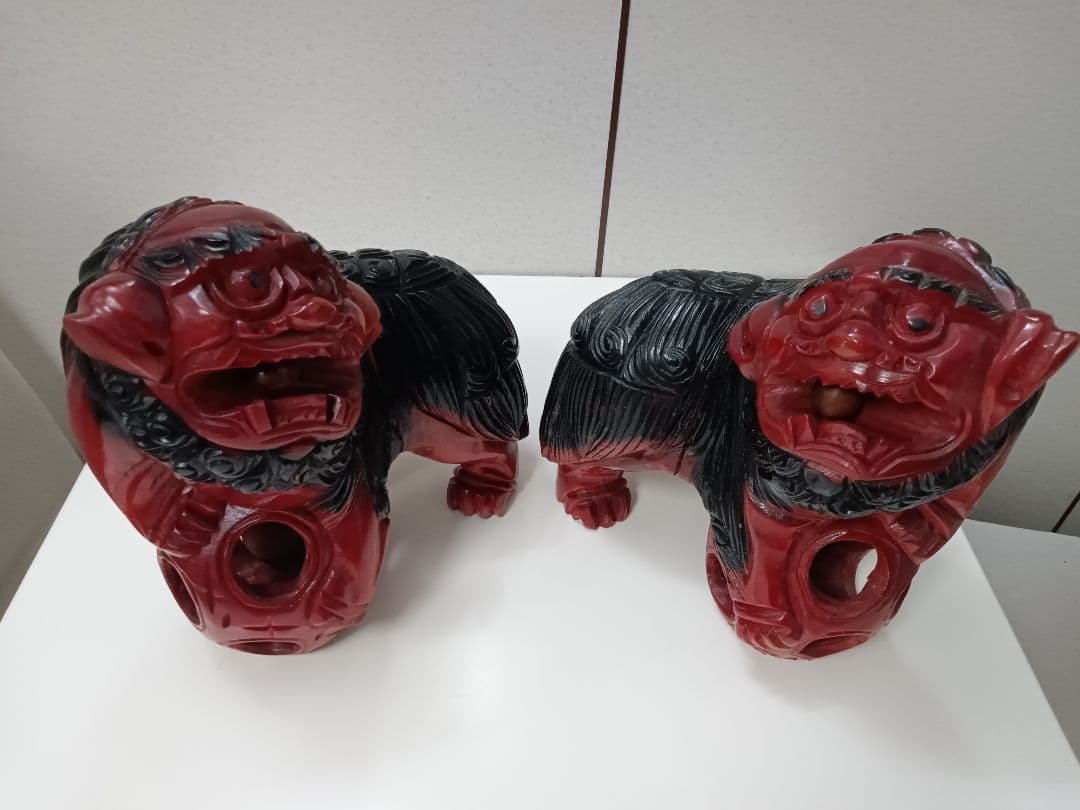 赤黒獅子彫刻 置物