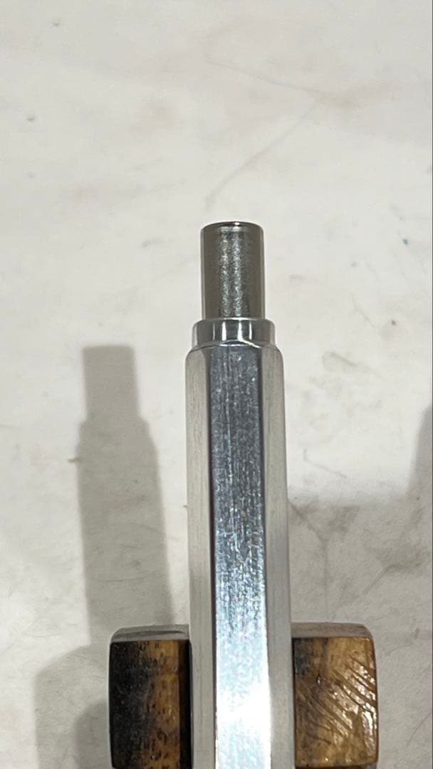 くさいろ　P205 アルミ　六角軸