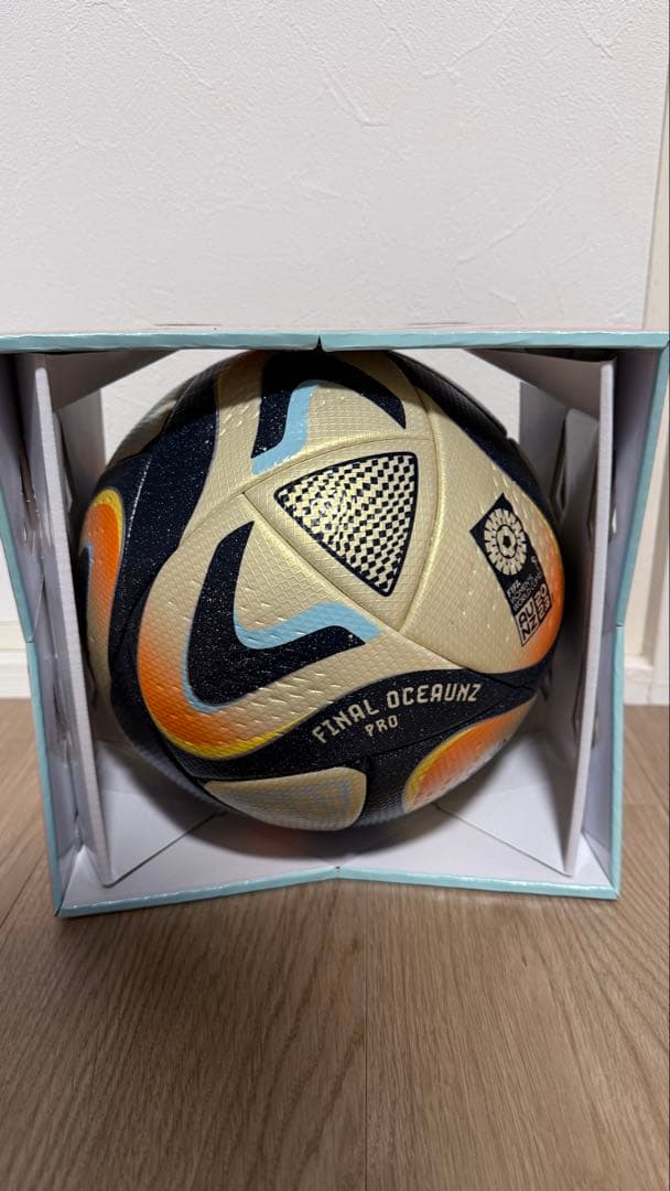 最終値下アディダス ファイナル オーシャンズ プロサッカーボール 5号球③