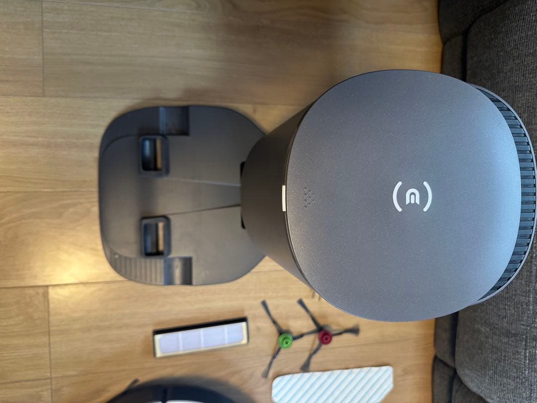 【美品】水拭き、お掃除ロボット　DEEBOT OZMO T8+