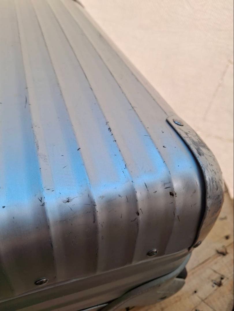 リモワ　トパーズ　パイロット　トロリー二輪