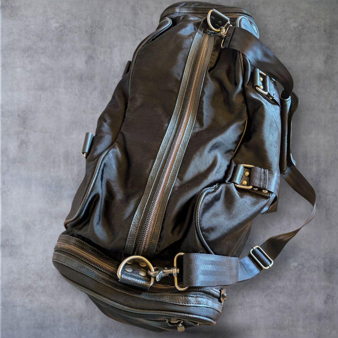 美品 DIESEL スタッズ付きボストンバッグ ブラック 旅行用 手提げ 黒