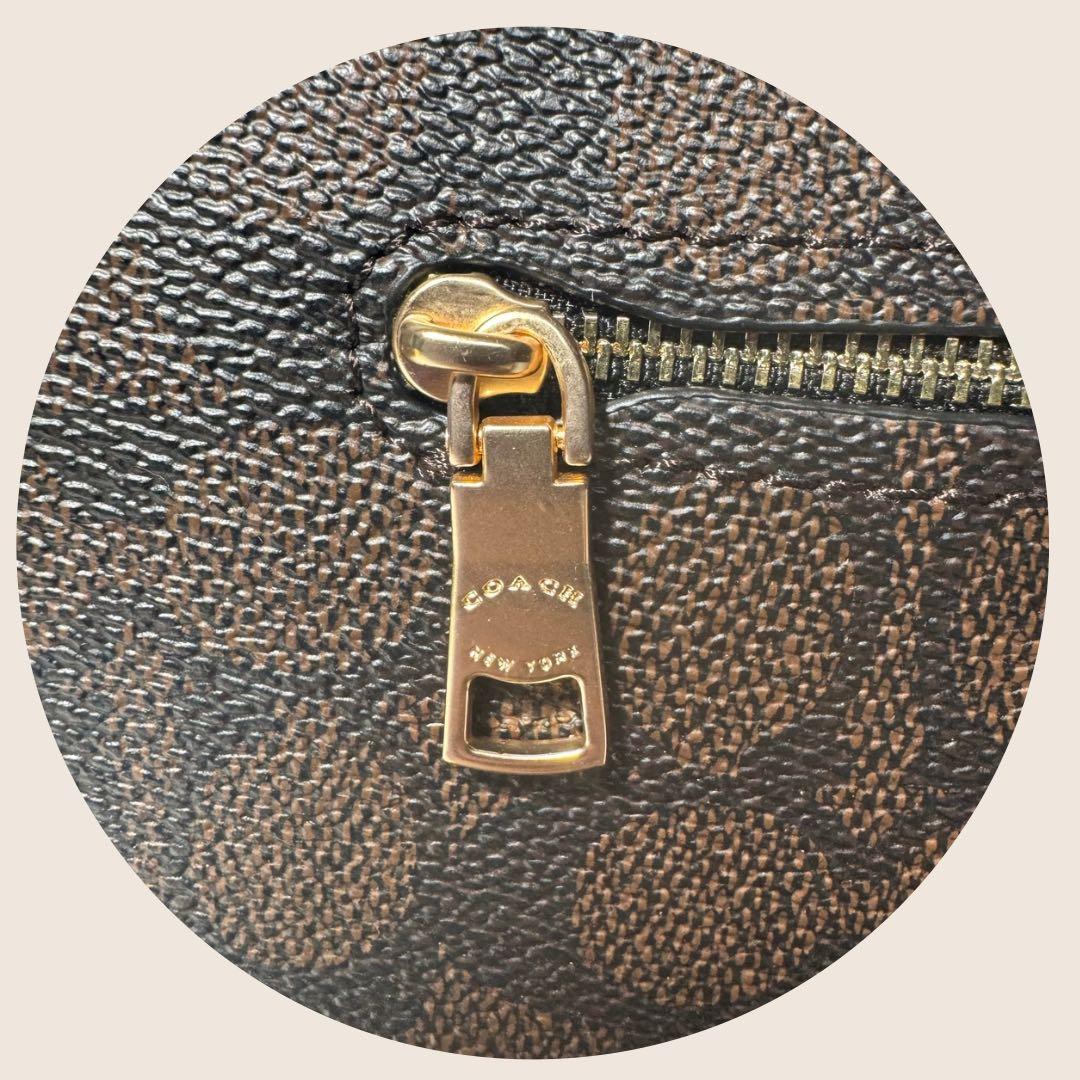 COACH（コーチ）シグネチャー ショルダーバッグ 人気モデル