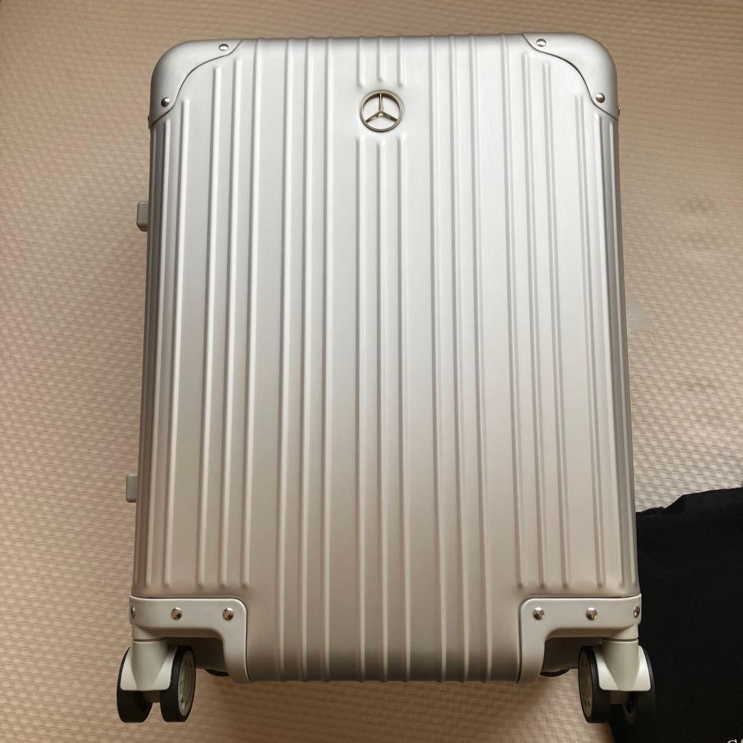 新品未使用メルセデスベンツ アルミスーツケース　非売品　キャリーケース 32L