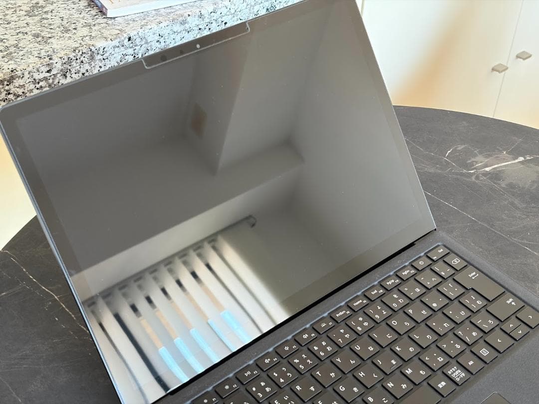 Surface Laptop 2 第2世代 8GB / SSD 256GB