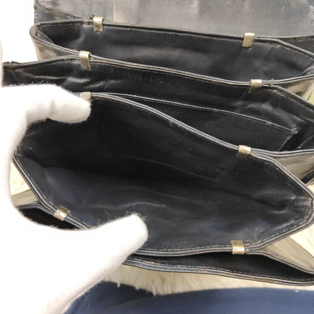 本日限定価格　セリーヌ　ハンドバッグ　ワンショルダー　Cマカダム　馬車　4室