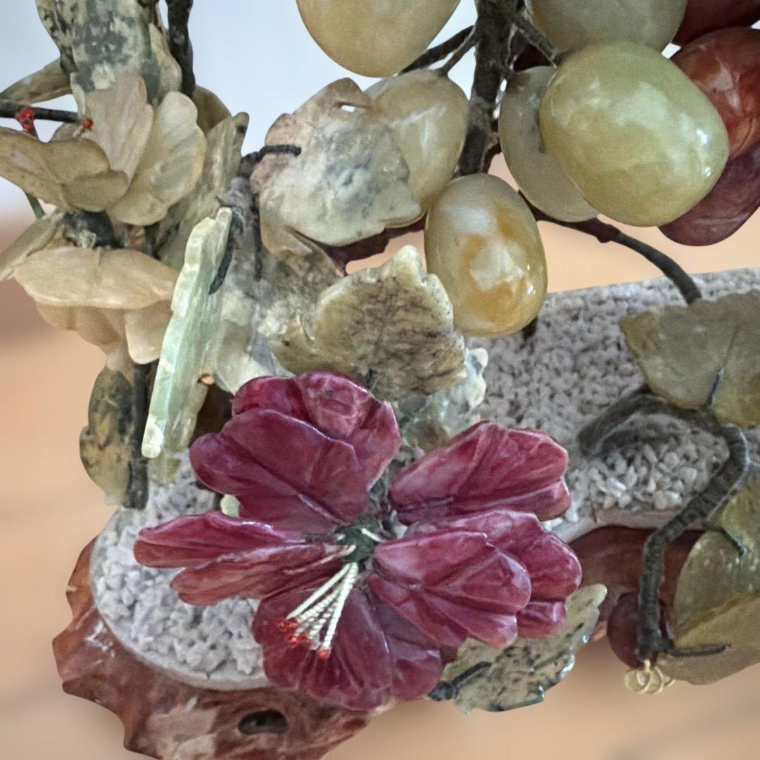 石材製 彫刻 天然石　盆栽風 飾り 桃と葡萄の置物 翡翠 オブジェ 縁起物