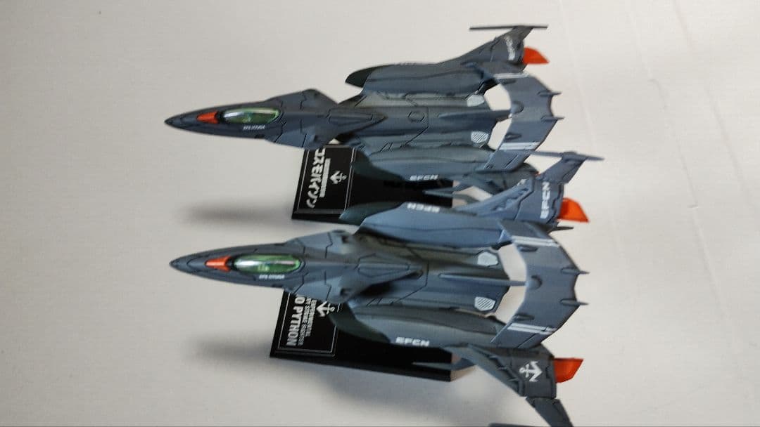 プラモデル完成機　縮尺不明　コスモパイソン