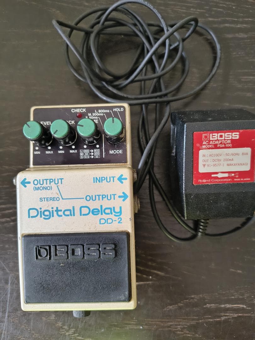 中古品 BOSS デジタルディレイ DD-2　ACアダプター付き