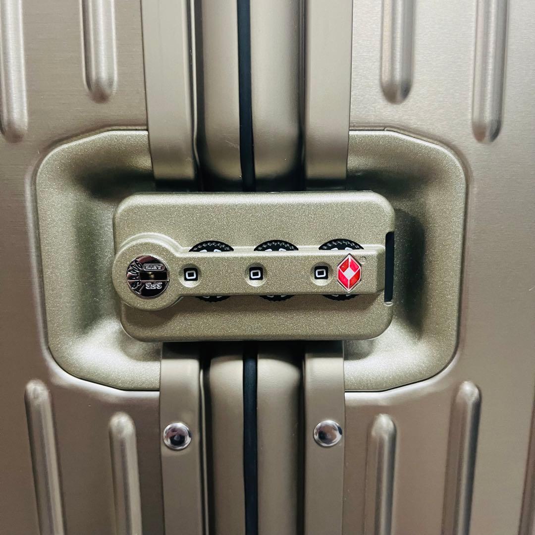 未使用級美品！RIMOWA リモワ　トパーズ　電子タグ　ゴールド　TSAロック