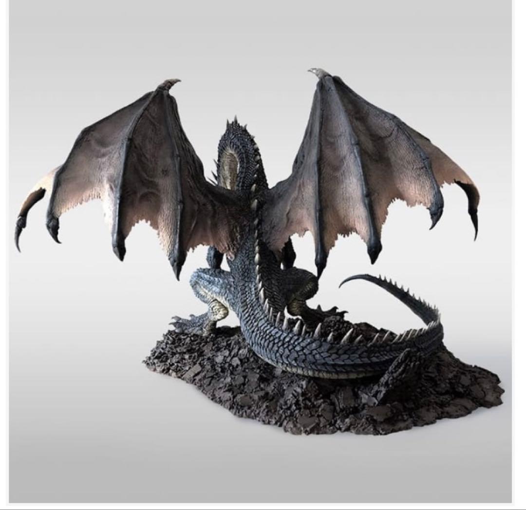 新品未開封、梱包箱伝票跡なし カプコン クリエイターズモデル 黒龍 ミラボレアス