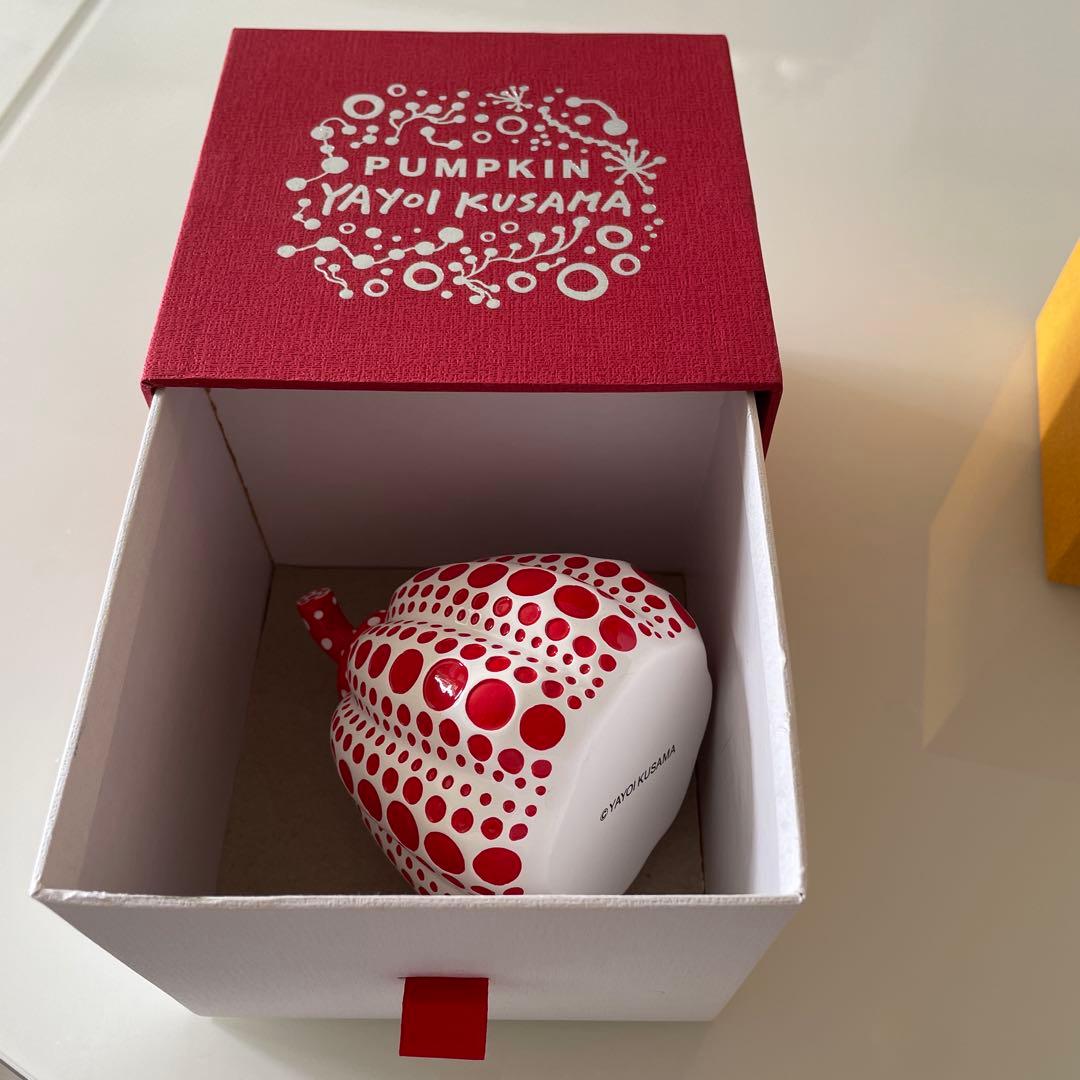 草間彌生 カボチャオブジェ・ペイパーウエイト赤白